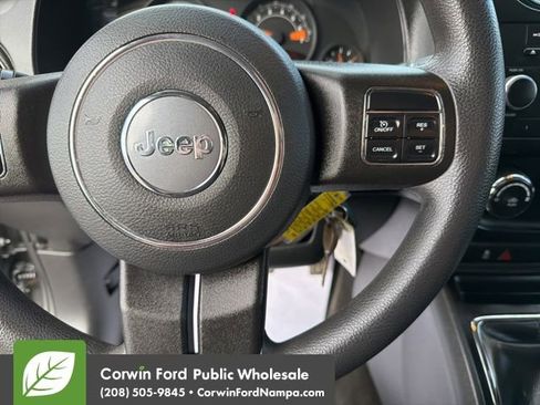 Used 2014 Jeep Compass Sport image 15