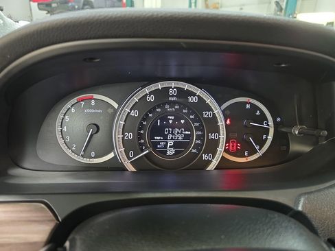 Used 2016 Honda Accord EX-L image 19