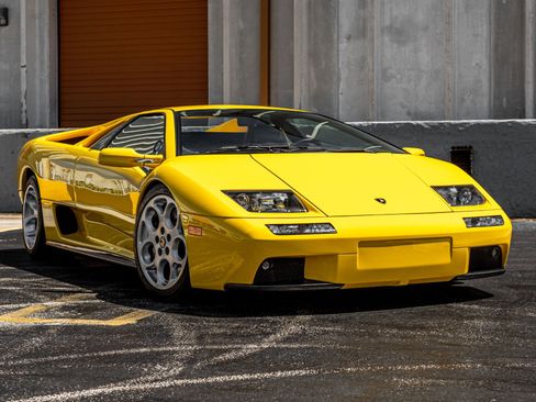 Used 2001 Lamborghini Diablo VT image 3