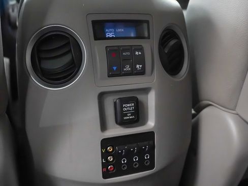 Used 2012 Honda Pilot Touring image 20