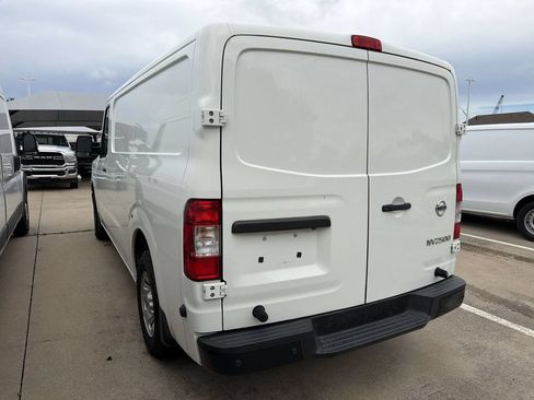 Used 2020 Nissan NV 2500 SV RWD image 2