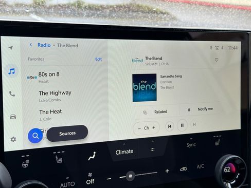 New 2026 Subaru Solterra Limited image 18