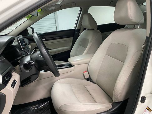 Used 2021 Nissan Altima 2.5 SR w/ SR Premium Package image 9