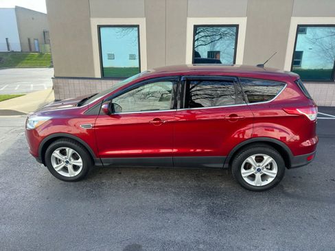 Used 2015 Ford Escape SE image 4