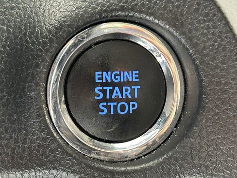 Used 2021 Toyota RAV4 XLE image 23