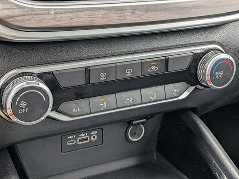 Used 2024 Nissan Altima 2.5 SV image 13