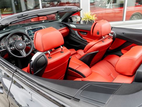 Used 2014 BMW M6 Convertible image 7