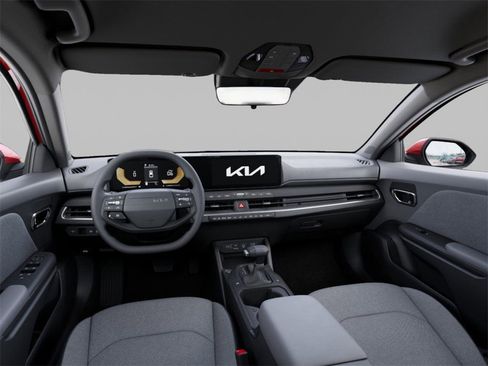 New 2025 Kia K4 LXS image 14