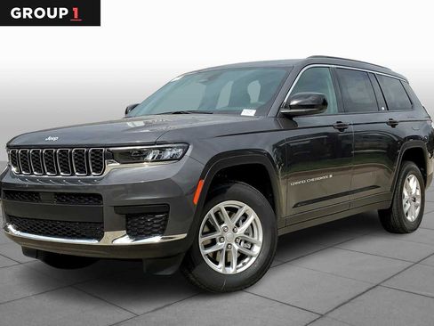 New 2025 Jeep Grand Cherokee L Laredo image 1