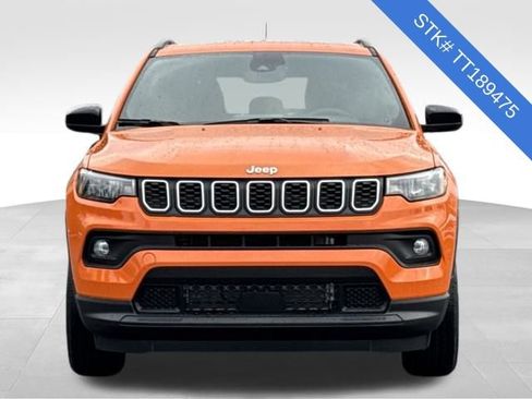 New 2026 Jeep Compass Latitude image 3