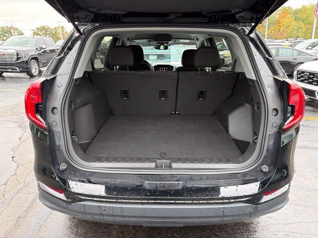 Used 2023 GMC Terrain SLE w/ Driver Convenience Package AWD/4WD image 21