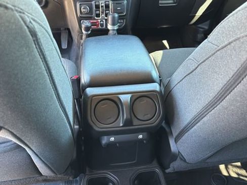 Used 2024 Jeep Wrangler Willys image 20