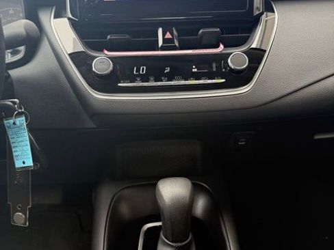 Used 2024 Toyota Corolla LE FWD image 14
