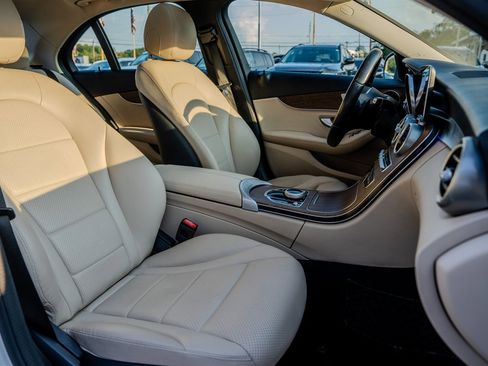 Used 2019 Mercedes-Benz C 300 Sedan image 29