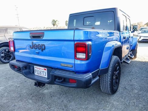 Certified 2023 Jeep Gladiator Sport image 10