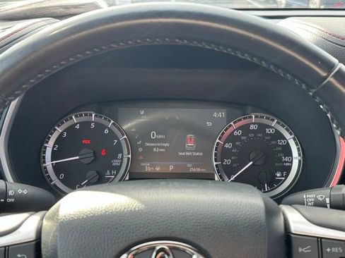 Used 2023 Toyota Highlander XSE image 23