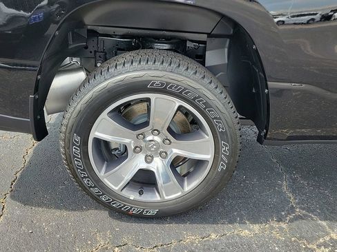 New 2026 RAM 1500 Express AWD/4WD image 7