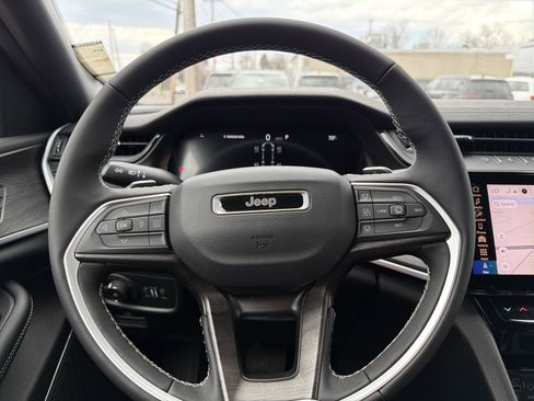 New 2026 Jeep Grand Cherokee L Limited AWD/4WD image 13