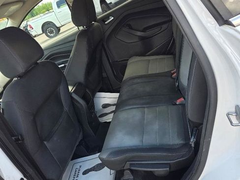 Used 2016 Ford Escape SE AWD/4WD image 11