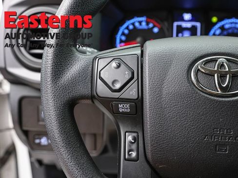 Used 2021 Toyota Tacoma SR AWD/4WD image 14