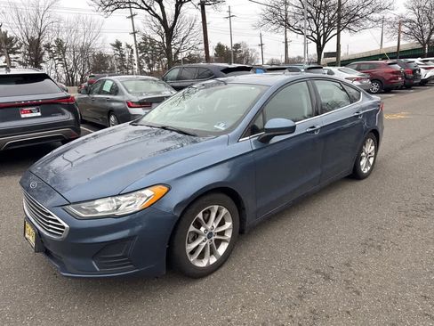 Used 2019 Ford Fusion SE image 5