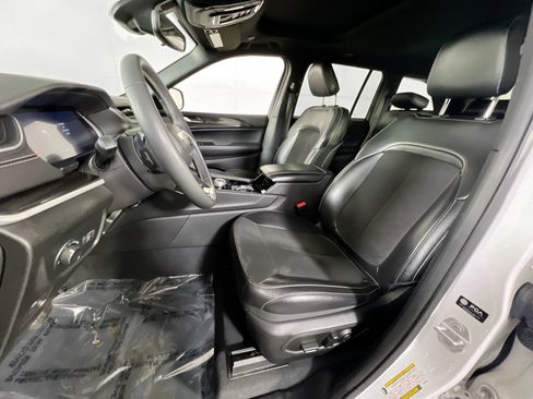 Used 2023 Jeep Grand Cherokee Altitude image 20