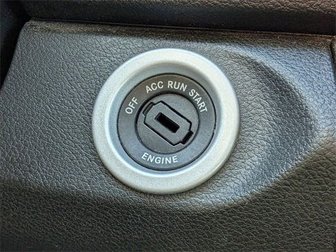 Used 2024 RAM 1500 Classic SLT image 27