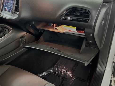 Used 2019 Dodge Challenger SXT image 35