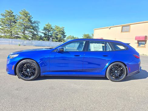 New 2027 BMW M5 Touring AWD/4WD image 3