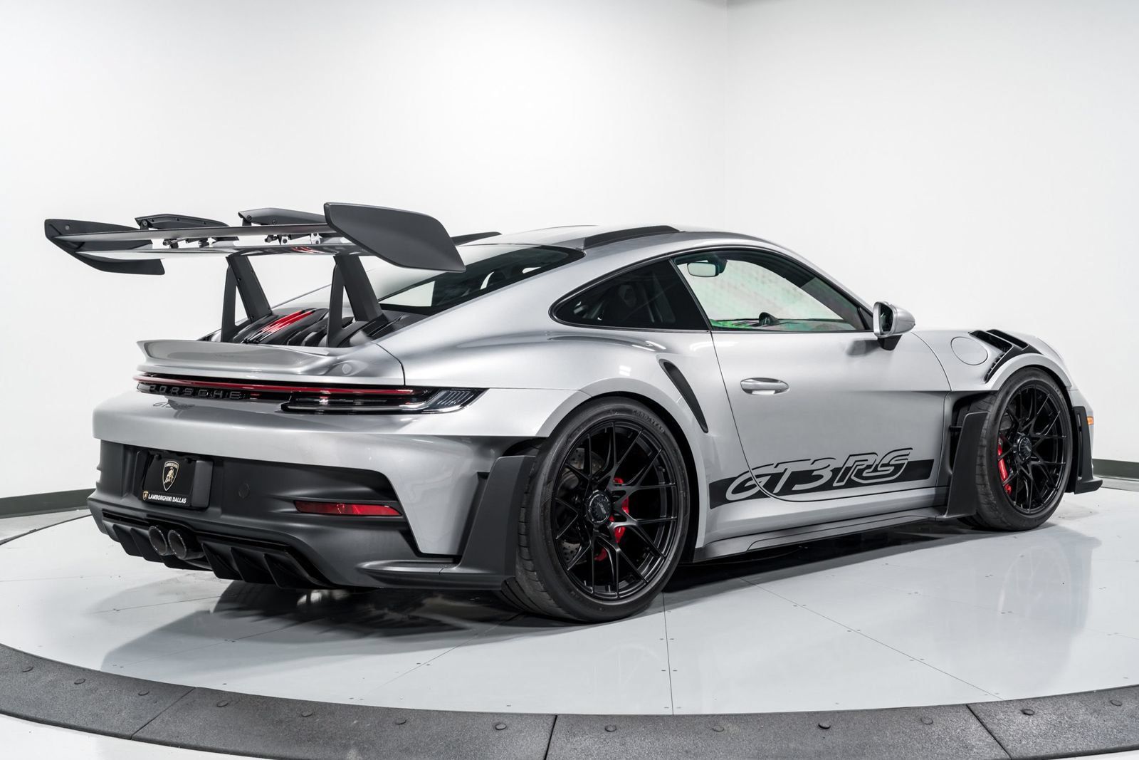 Used 2025 Porsche 911 GT3 RS RWD image 3