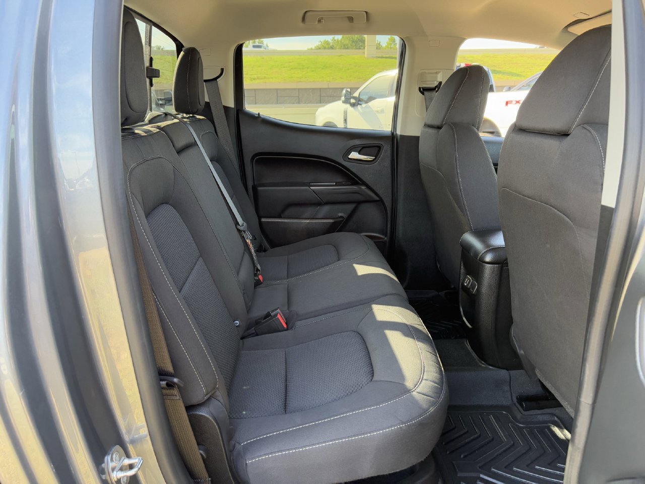Used 2022 Chevrolet Colorado LT w/ LT Convenience Package RWD image 28