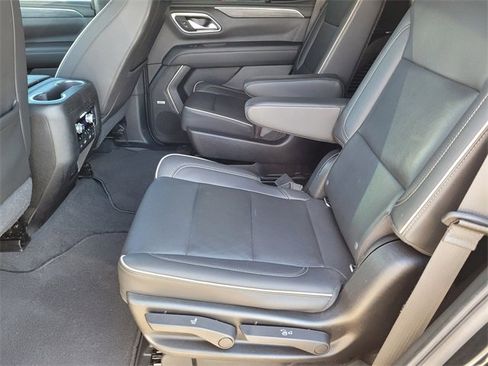 Used 2021 GMC Yukon SLT w/ SLT Luxury Plus Package image 24