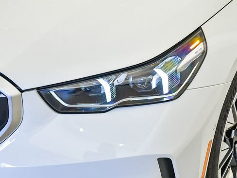 Used 2025 BMW 530i image 9