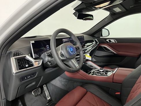 New 2026 BMW X6 xDrive40i w/ Executive Package image 9