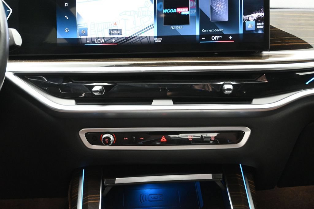 Used 2023 BMW X7 M60i w/ Executive Package AWD/4WD image 21