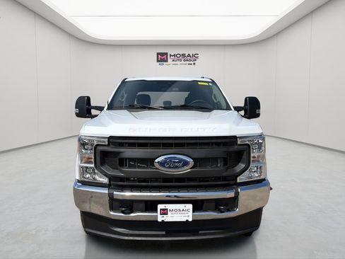 Used 2022 Ford F350 XL w/ Power Equipment Group AWD/4WD image 9