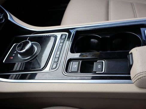 Used 2018 Jaguar XE Prestige RWD image 24
