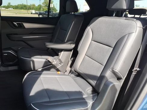 Used 2026 Buick Enclave Preferred FWD image 22