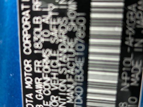 Used 2014 Toyota Prius C image 18