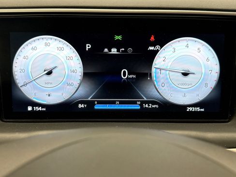 Used 2023 Hyundai Tucson Limited AWD/4WD image 9
