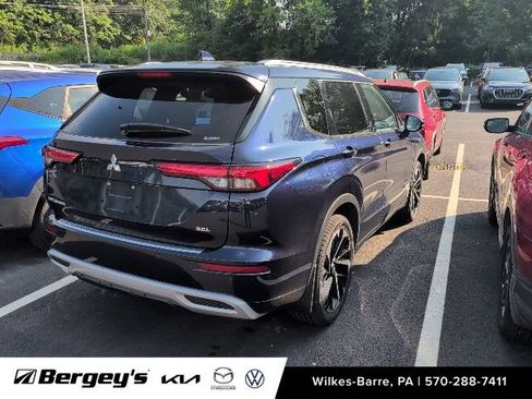 Used 2023 Mitsubishi Outlander SEL AWD/4WD image 11