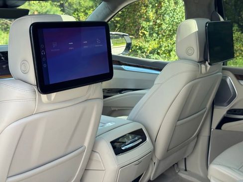 New 2025 Cadillac Escalade Sport Platinum image 23