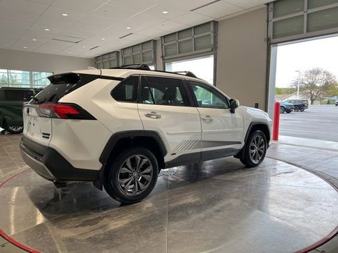 Used 2023 Toyota RAV4 Limited AWD/4WD image 9