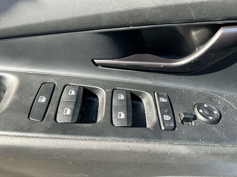Used 2022 Hyundai Elantra N FWD image 12