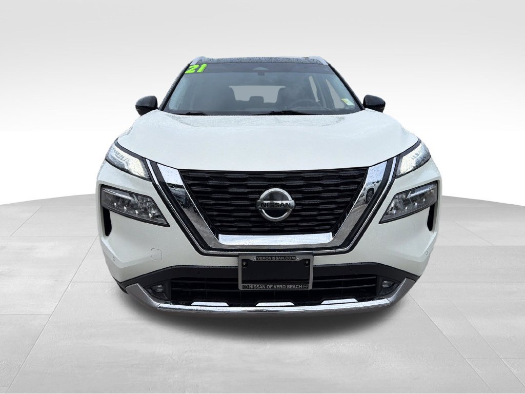 Used 2021 Nissan Rogue Platinum AWD/4WD image 2
