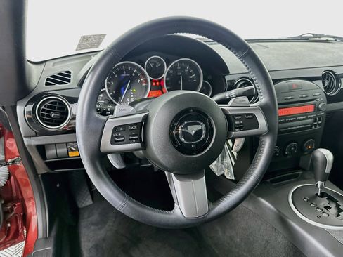 Used 2006 MAZDA MX-5 Miata Sport RWD image 17