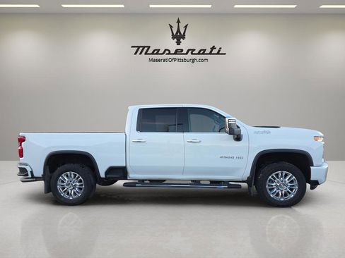 Used 2023 Chevrolet Silverado 2500 High Country w/ Z71 Off-Road Package image 4