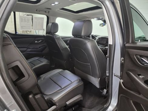 Used 2019 Chevrolet Traverse LT w/ LT Premium Package AWD/4WD image 36