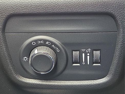 New 2025 Jeep Grand Cherokee L Altitude image 21