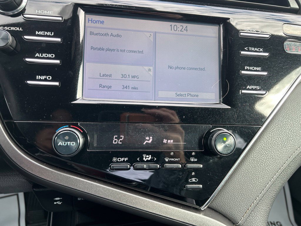 Used 2018 Toyota Camry SE w/ Convenience Package FWD image 25
